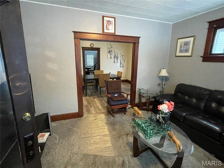 Property Photo:  321 Dry Street  IL 62002 