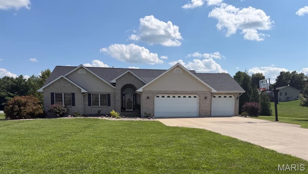 Property Photo:  20 Glory Drive  IL 62249 