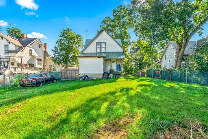 Property Photo: 114 S Hayward Street MI 49255