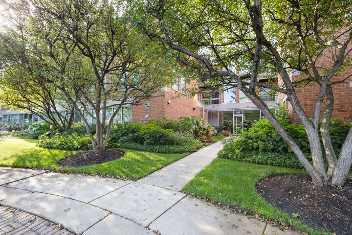 Property Photo:  1925 Lake Avenue 316  IL 60091 