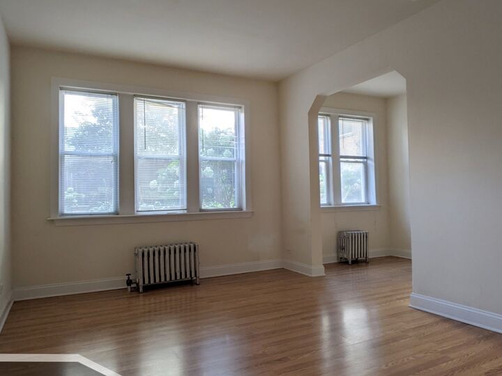 Property Photo: 2600 N Kimball Avenue 104 IL 60647