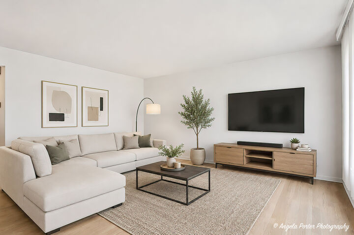 Property Photo:  4912 Crain Street E B  IL 60077 