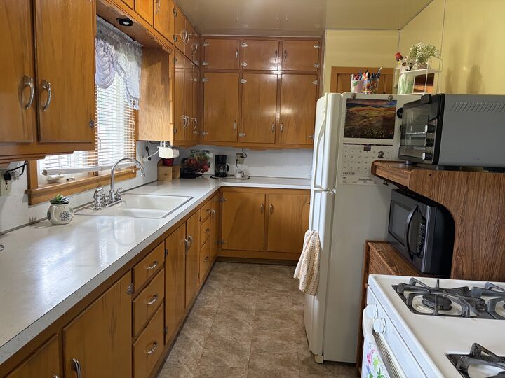 Property Photo:  1505 N Joliet Street  IL 61301 