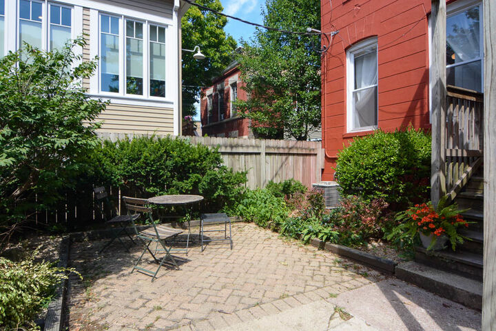 Property Photo: 1129 N Winchester Avenue Ch2 IL 60622