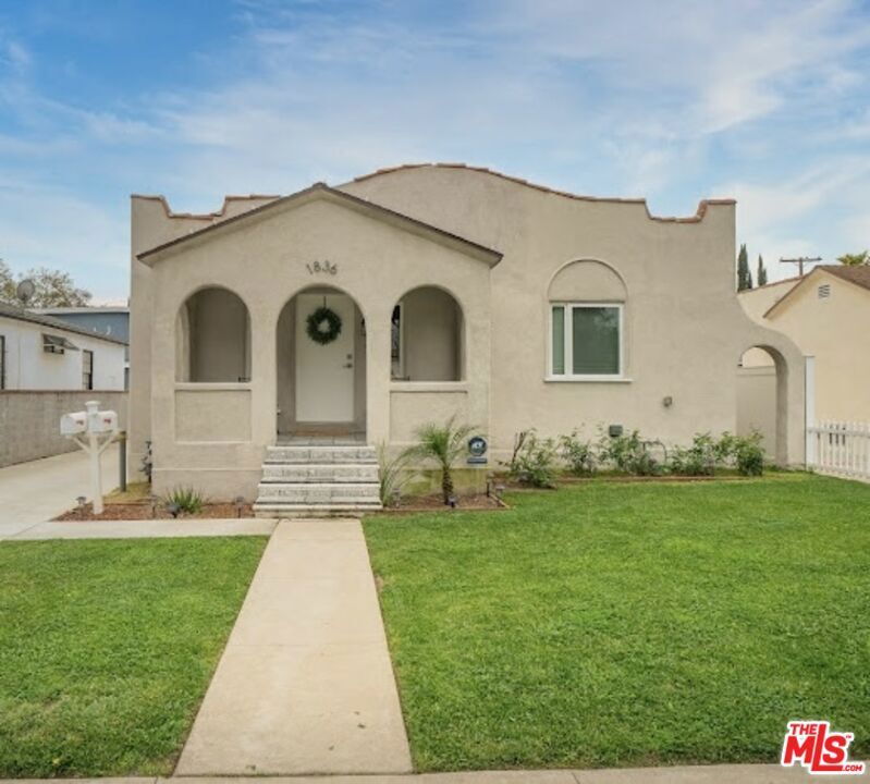 Property Photo:  1836 Lake Street  CA 91201 