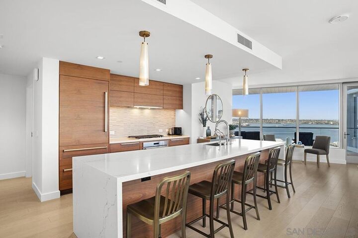 Property Photo:  888 W E Street 1801  CA 92101 