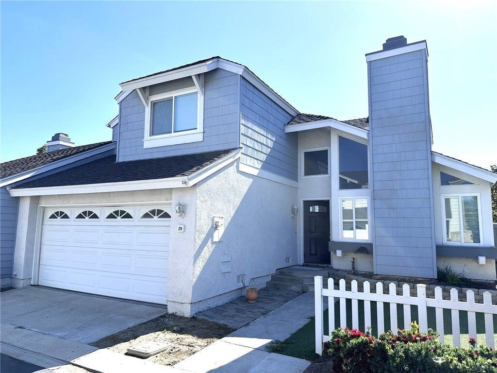 Property Photo: 29 Wintermist CA 92614