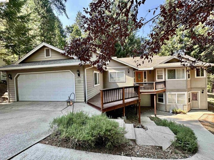 Property Photo:  26281 Saint Andrews Ct  CA 95666 
