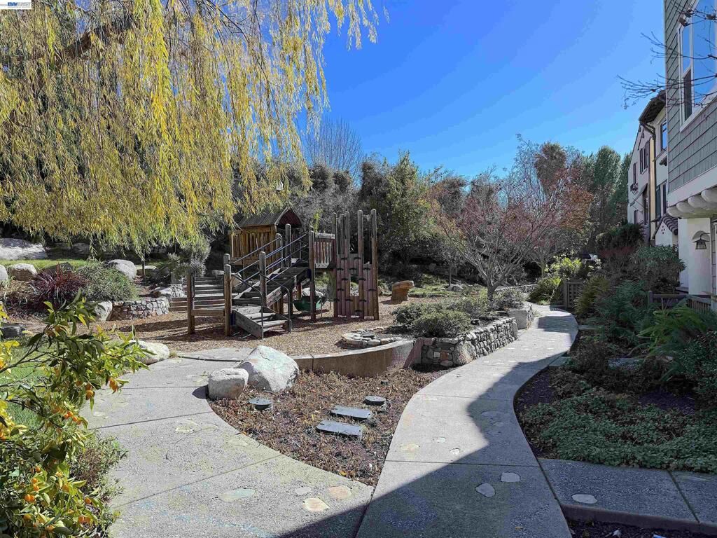 Property Photo: 2506 Monet Ter CA 94539