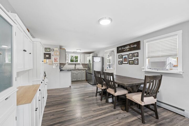 Property Photo:  6 Buckleys Court  ME 04005 