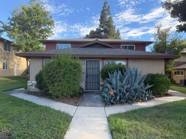 Property Photo: 5642 Madison Avenue 2 CA 95841
