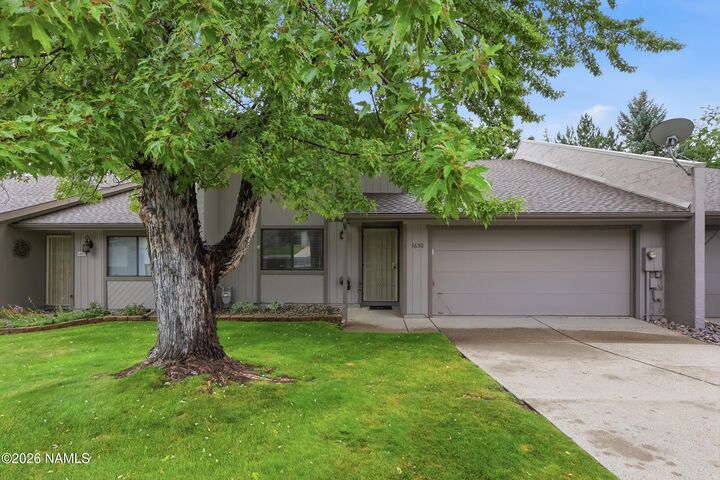 Property Photo:  1650 N Lakeview Lane  AZ 86004 