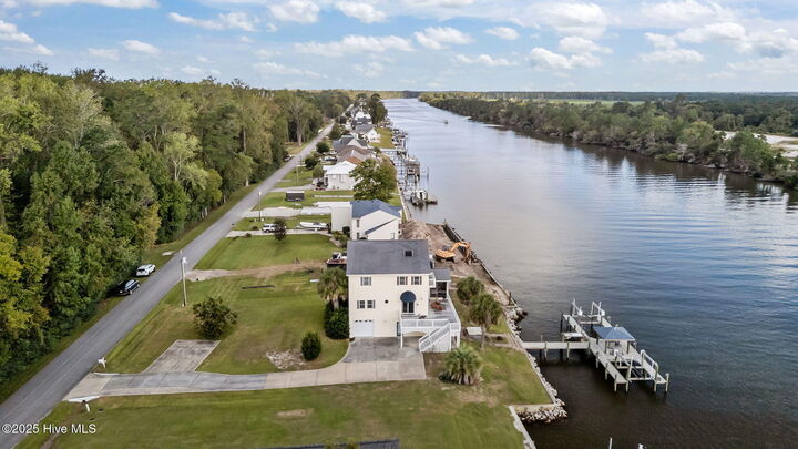 Property Photo:  850 Sea Gate Drive  NC 28570 