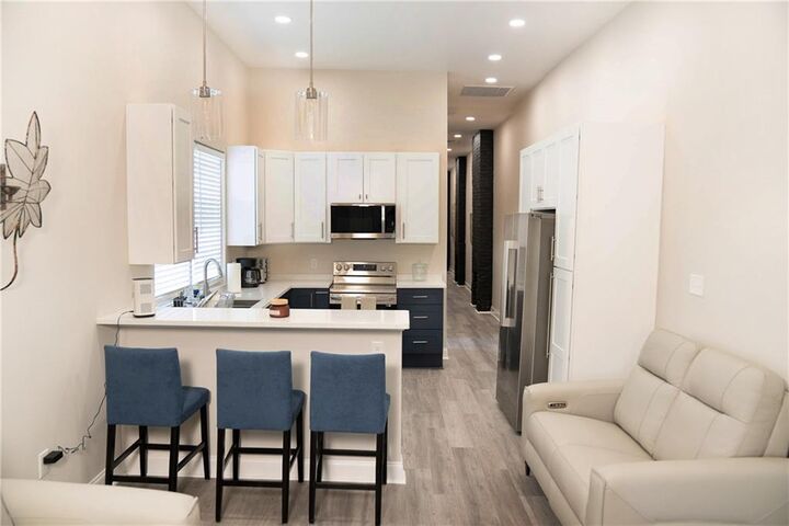 Property Photo: 2721 Iberville Street 2A LA 70119