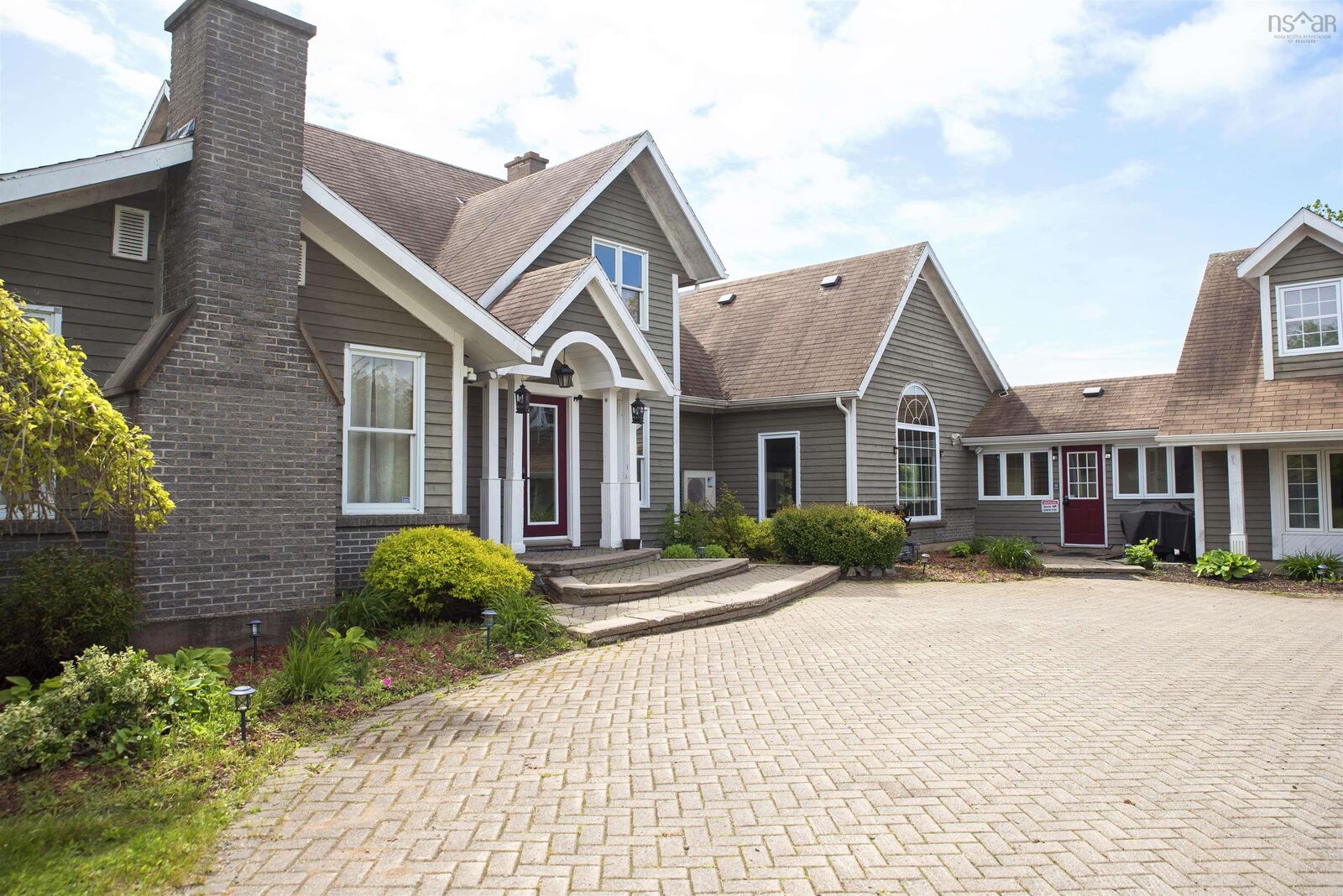 Property Photo: 815 Coxheath Road NS B1L 1E1