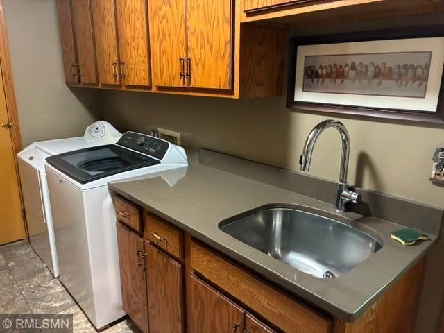 Property Photo:  900 Ferndale Street S  MN 55119 