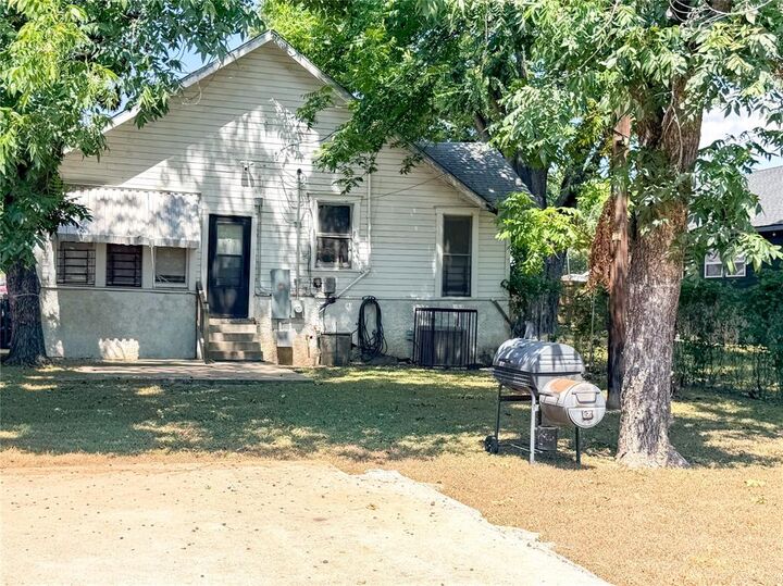 Property Photo: 2114 Gorman Avenue TX 76707