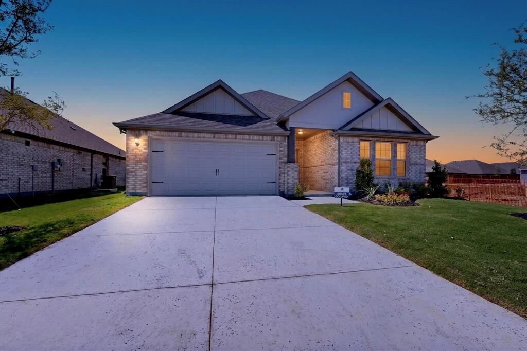 Property Photo:  13052 Sandstone Street  TX 76227 