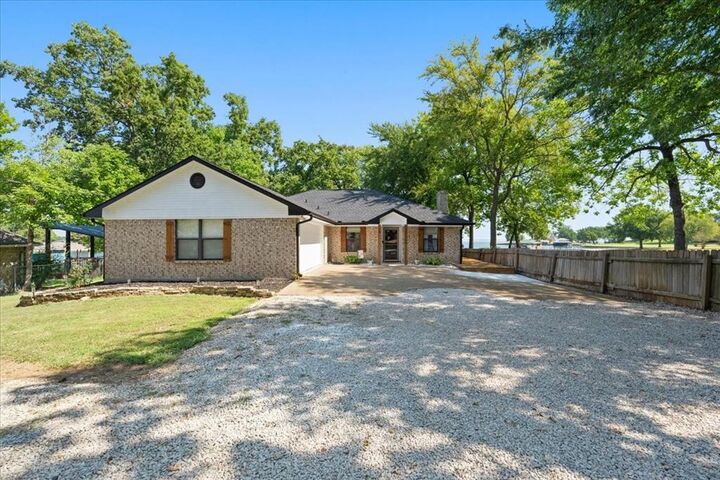 Property Photo: 122 Knights Circle TX 75859