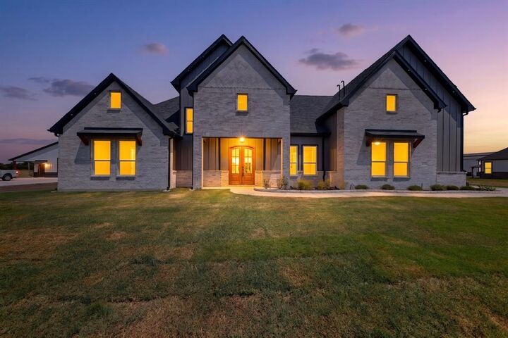Property Photo:  204 Cr 4615  TX 75496 