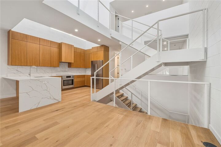 Property Photo:  817 SE H Street  AR 72712 