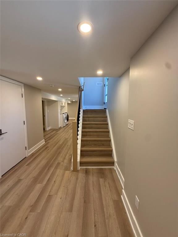 Property Photo:  29 Battlefield Avenue 2  ON L8G 1V1 