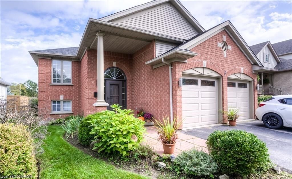 Property Photo:  8 Melran Drive 2  ON N3C 4C1 