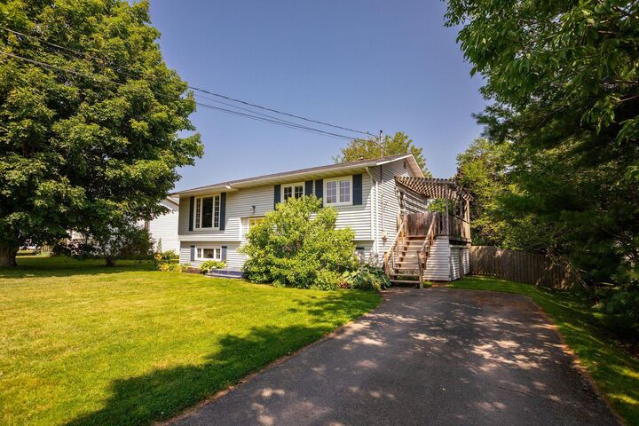Property Photo: 40 Poplar Drive PE C0A 1H0