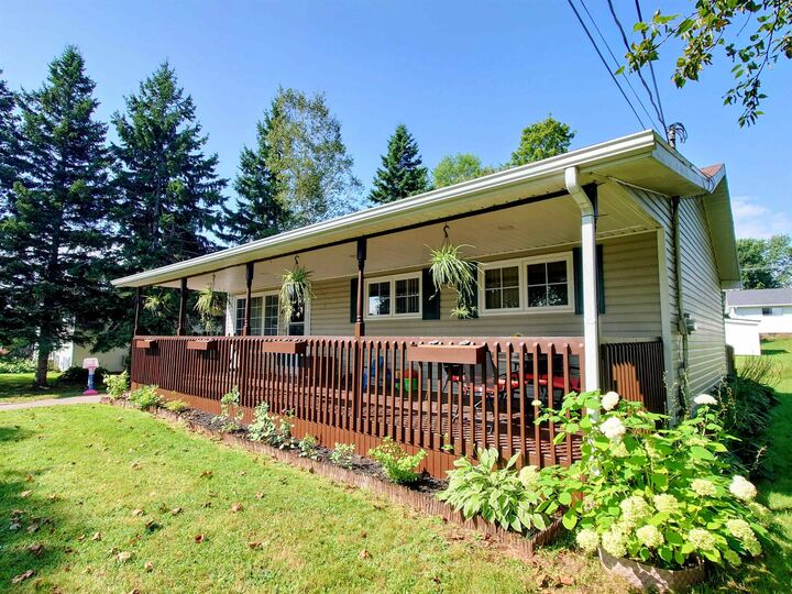 Property Photo:  34 Lockwood Drive  PE C1N 4R5 