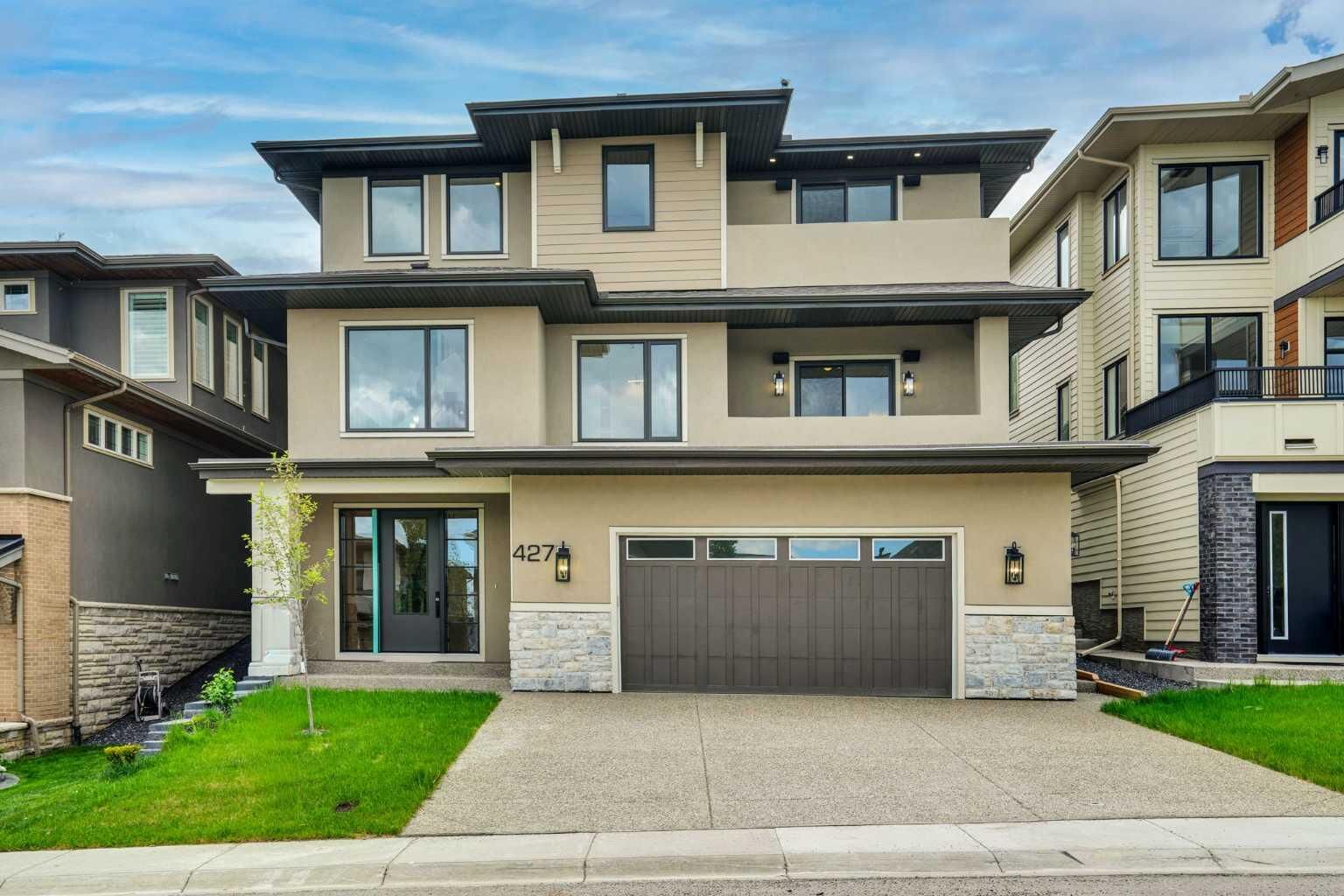 Property Photo: 427 Patterson Boulevard SW AB T3H 3N6