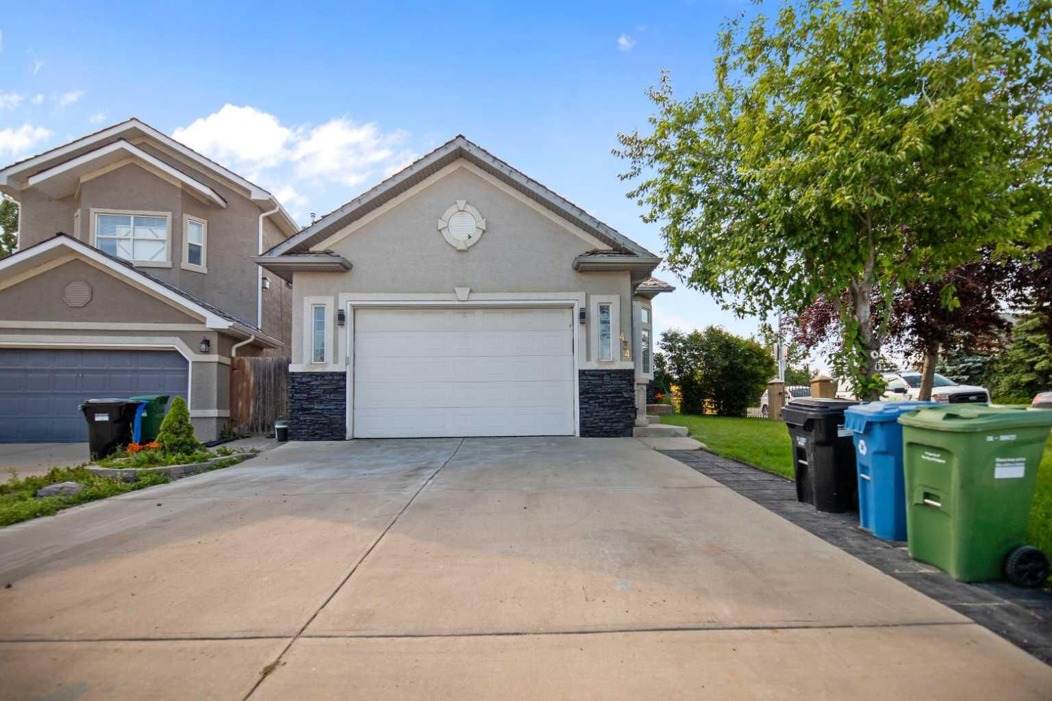 Property Photo:  434 Harvest Grove Place NE  AB T3K 4T8 