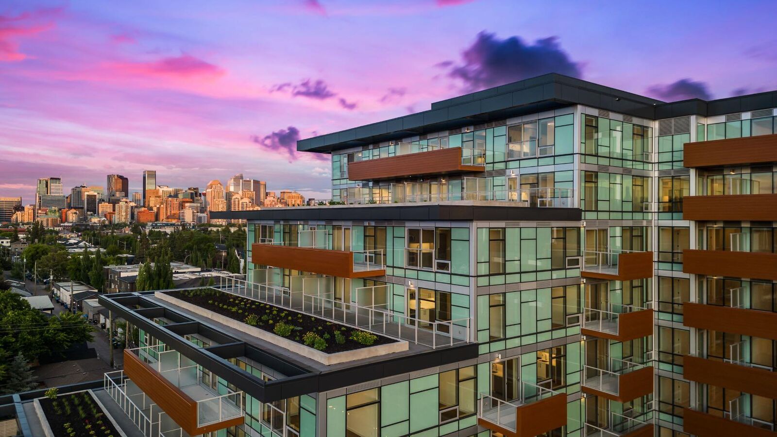 Property Photo:  110 18A Street NW 255  AB T2N 5G5 