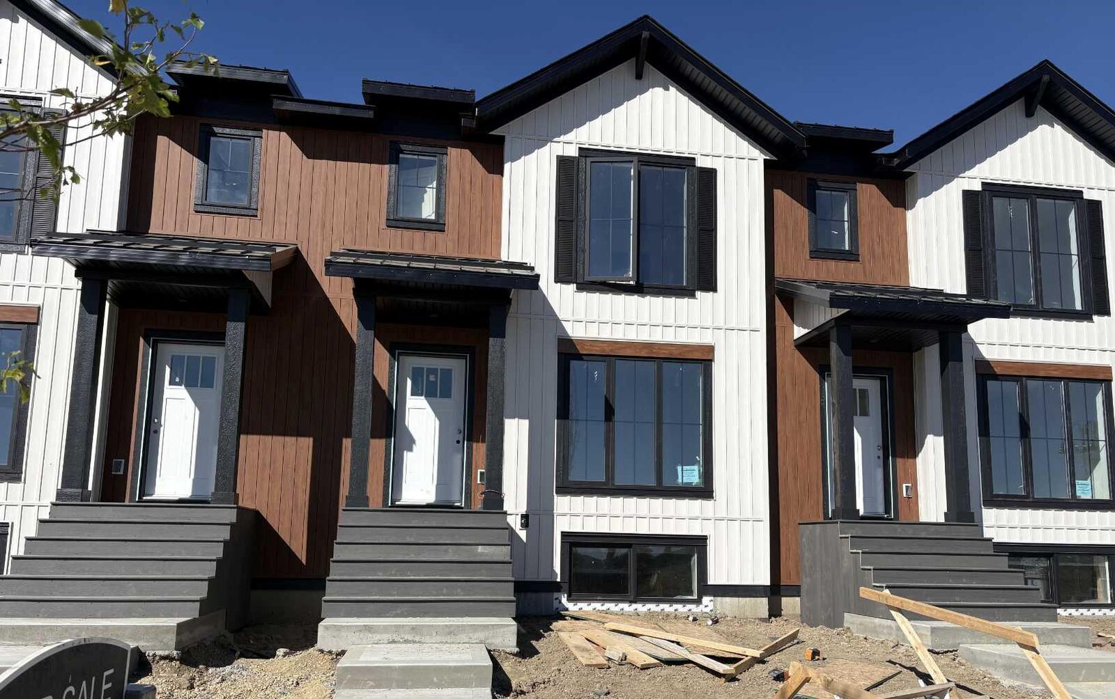 Property Photo:  38 Station Drive  AB T4S 0W7 