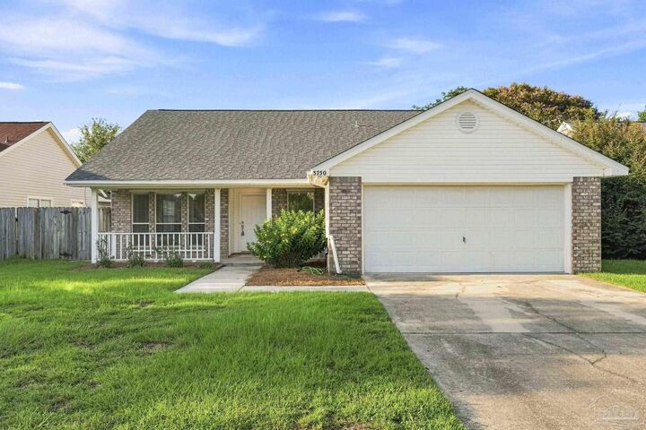 Property Photo: 3750 Sterling Point Rd FL 32563