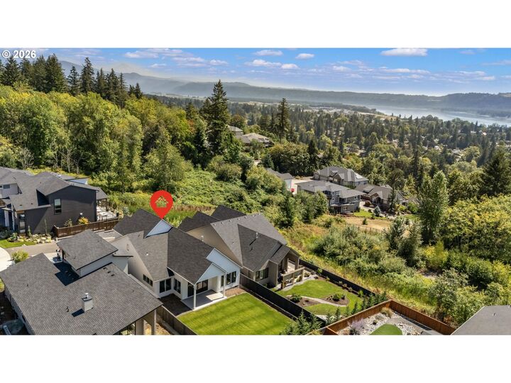 Property Photo: 760 N V St WA 98671