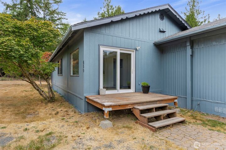 Property Photo:  650 W Griffiths Lane  WA 98380 