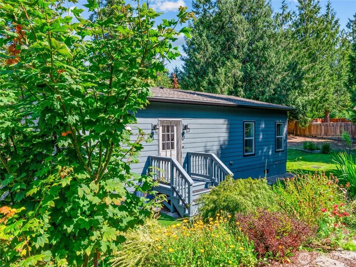 Property Photo:  181 W Maude Street  WA 98339 