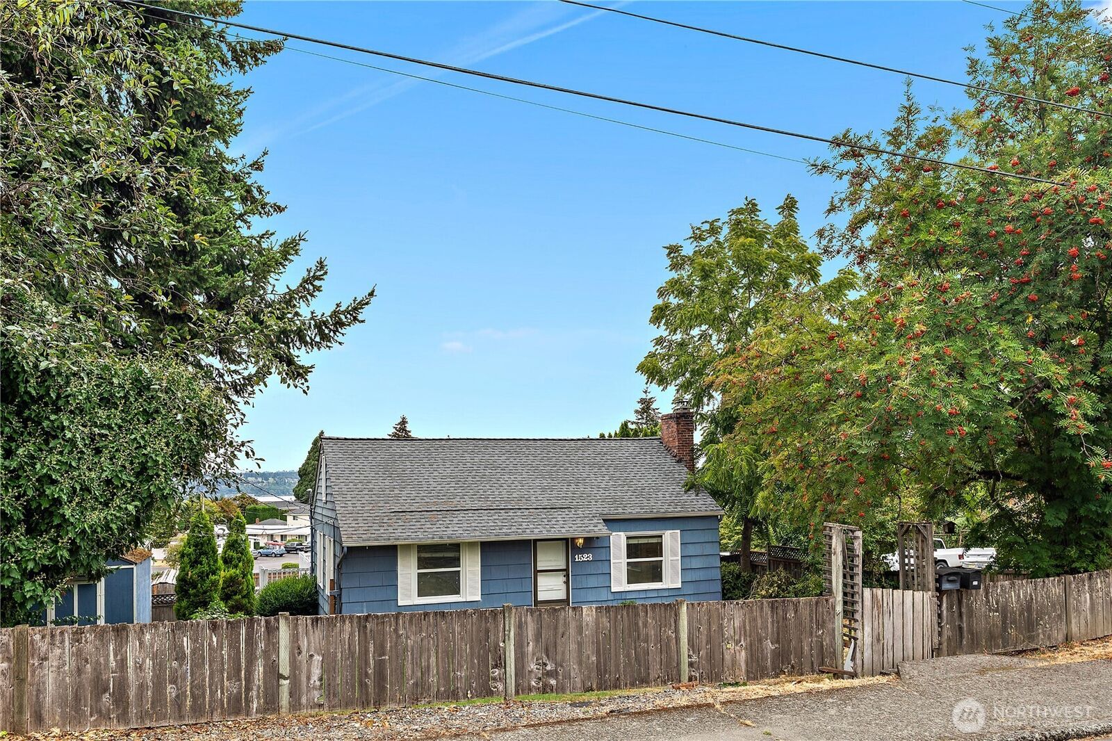Property Photo: 1523 1st Street WA 98033
