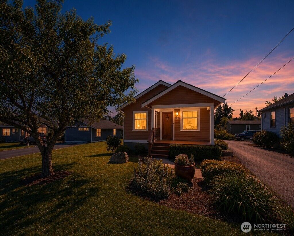 Property Photo:  1912  Mill Avenue  WA 98225 