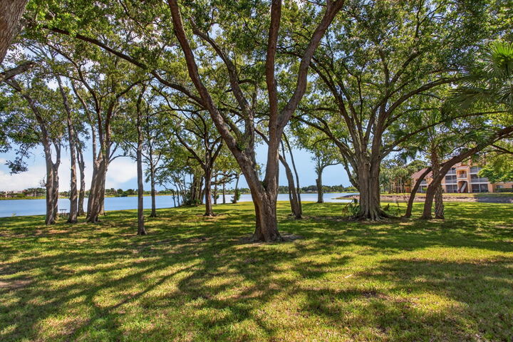 Property Photo:  2425 NW 33rd Street NW 1309  FL 33309 