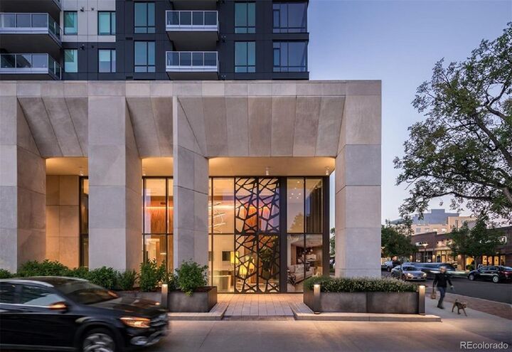 Property Photo:  155 N Steele Street 812  CO 80206 