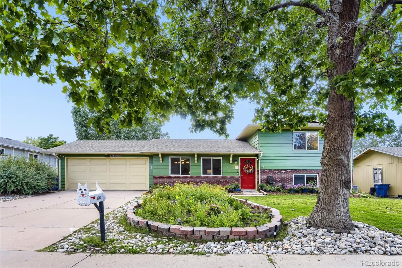 Property Photo: 1547 S Uvalda Street CO 80012
