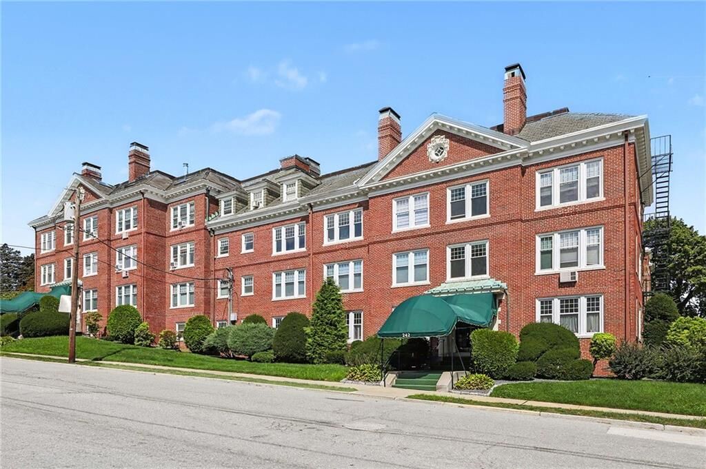 Property Photo: 242 President Avenue 7 RI 02906