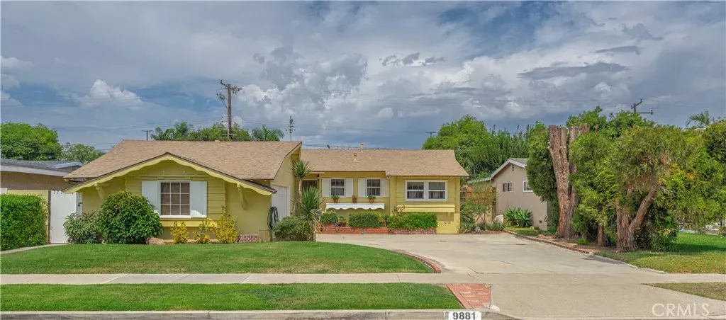 Property Photo:  9881 Reading Avenue  CA 92844 