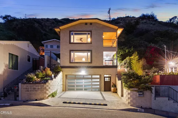 Property Photo:  809 Skyland Drive  CA 91024 