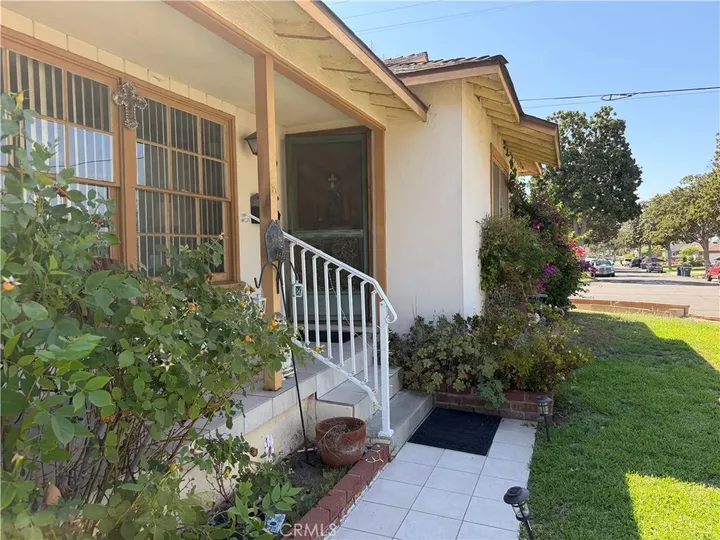 Property Photo:  10166 Pounds Ave.  CA 90603 