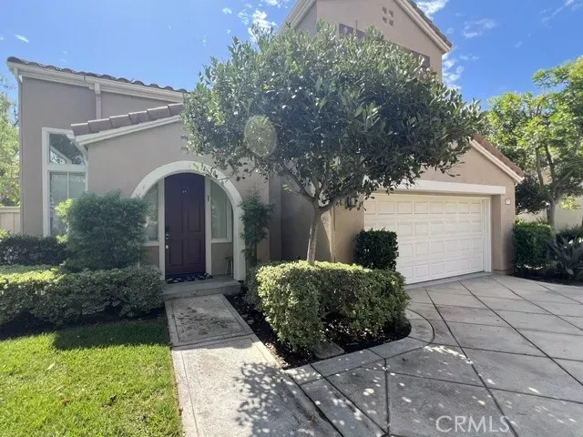 Property Photo:  27 Del Sonterra  CA 92606 