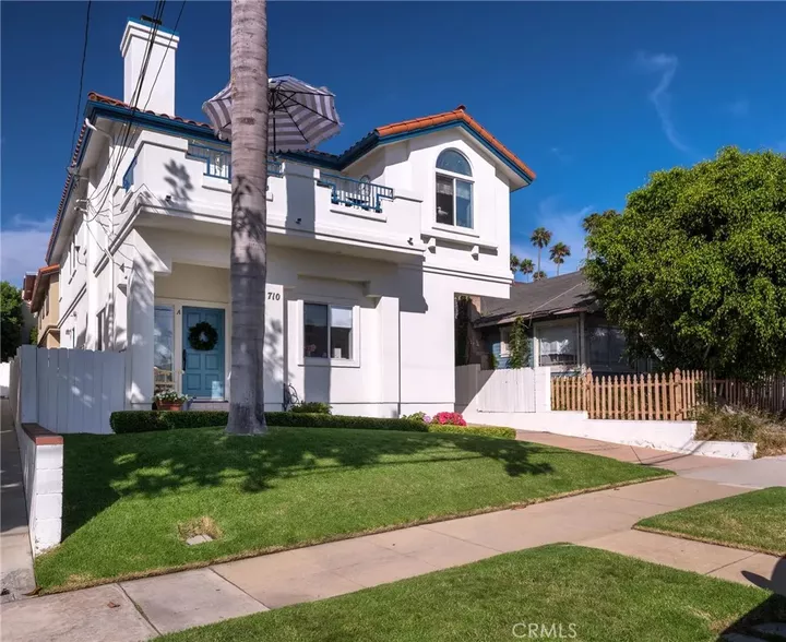 Property Photo: 710 N Irena Avenue A CA 90277