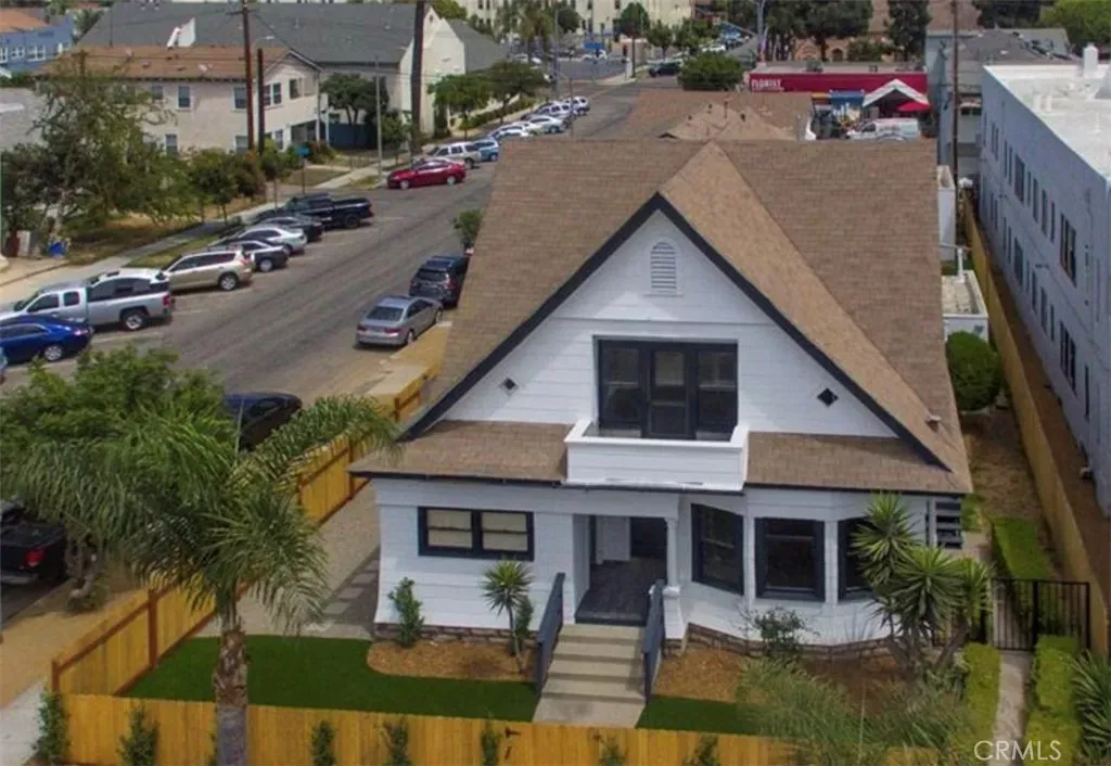 Property Photo:  522 5th St  CA 90802 