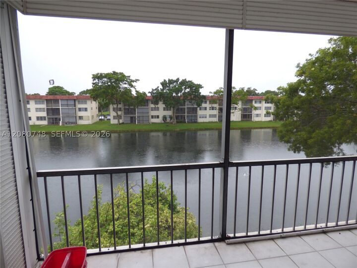 Property Photo:  361 S Hollybrook Dr 302  FL 33025 